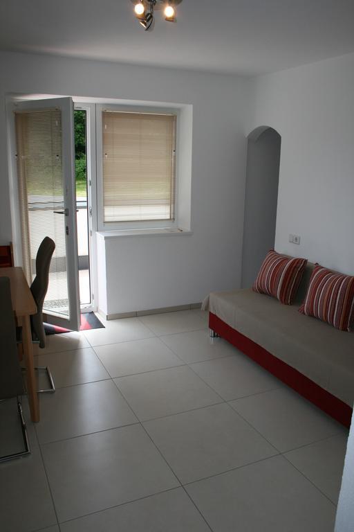 Ferienwohnung Leitner Grins Δωμάτιο φωτογραφία